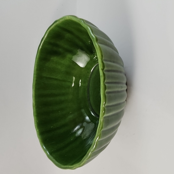 Haegar Green Ribbed Bowl - Picture 2 of 6